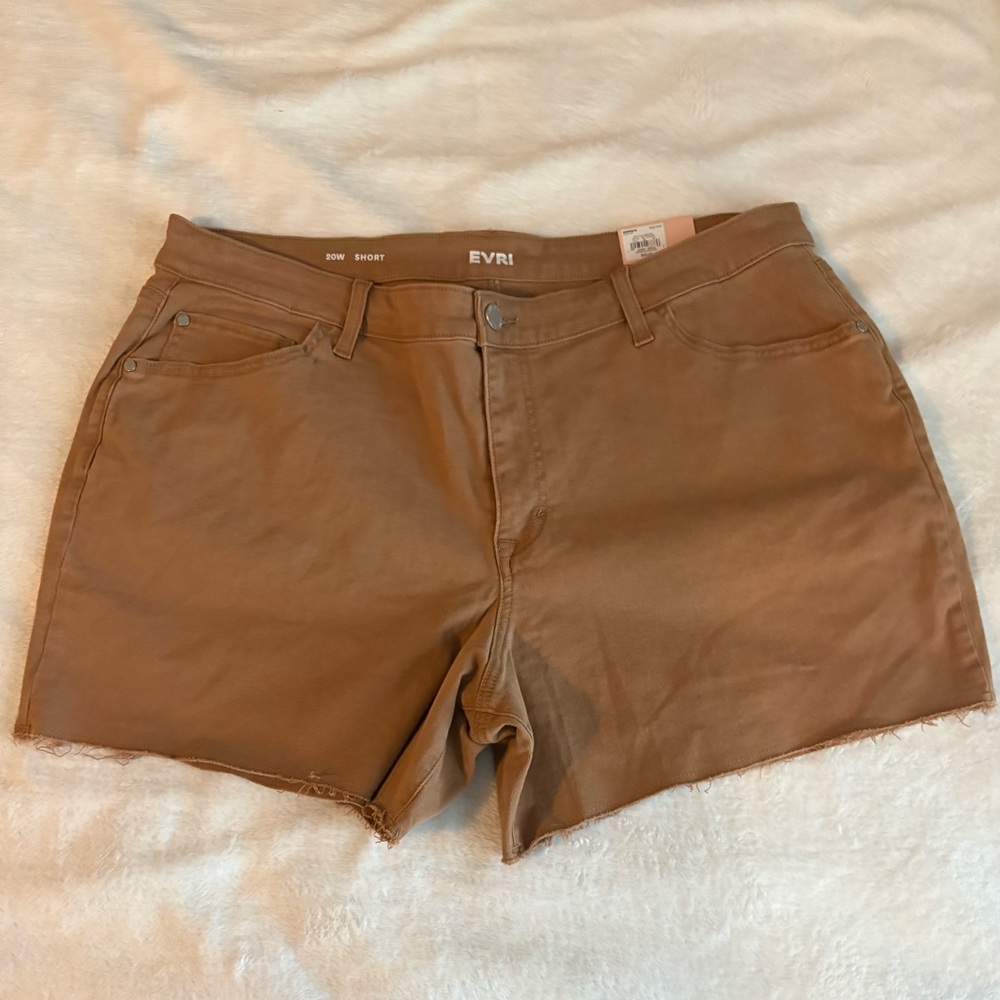 EVRI Women's Tan Jean Shorts size 20W NWT